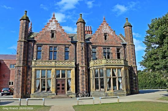 Walton Hall and Gardens